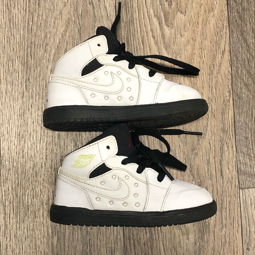 JORDANS Hi Tops Sneakers White AiR Jordan Sz 7 - Picture 8 of 8